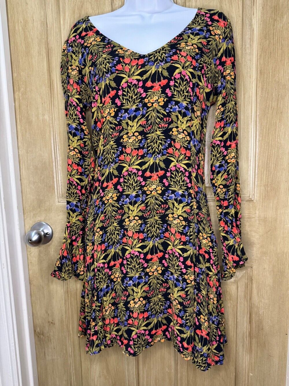 Old Navy Womens Floral Stretch Dress Size 8 Long Sleeve Sheath Side Zip